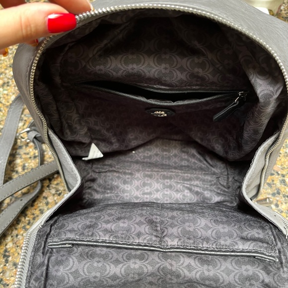 Grey Adjustable Backpack - Picture 5 of 6